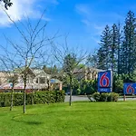 Motel 6 Surrey, Bc