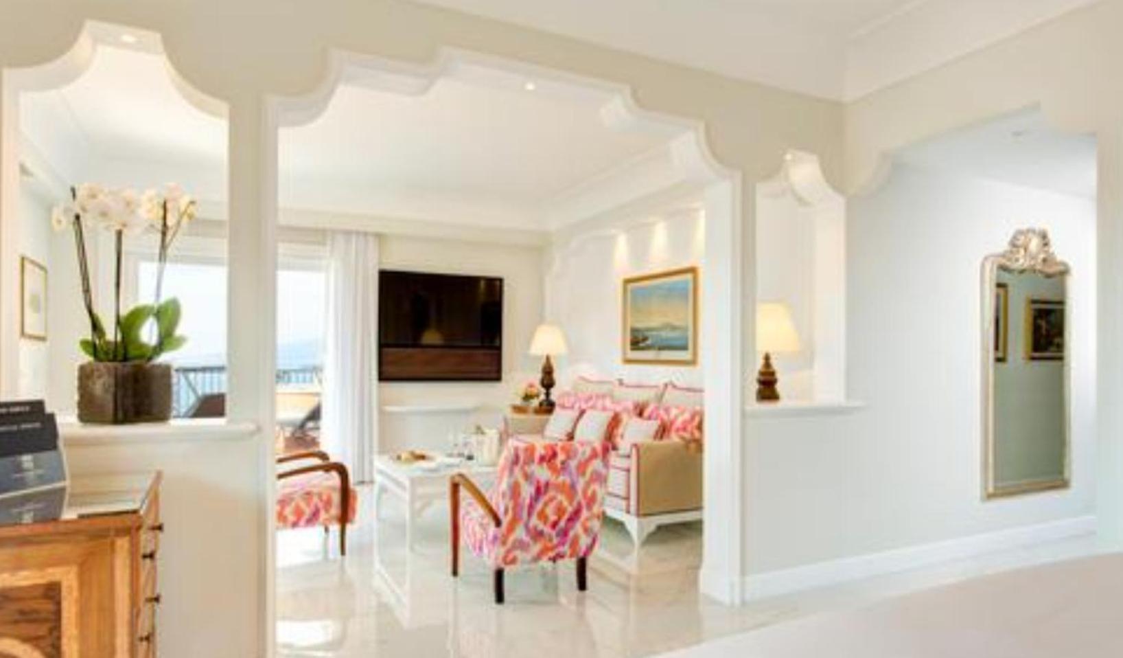 Empress Madani Palace Guest house *