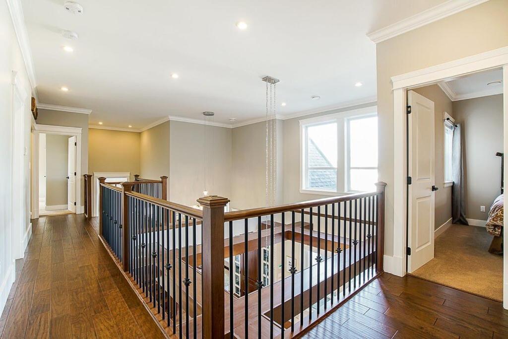 Your Beautiful Spacious Vacation Villa