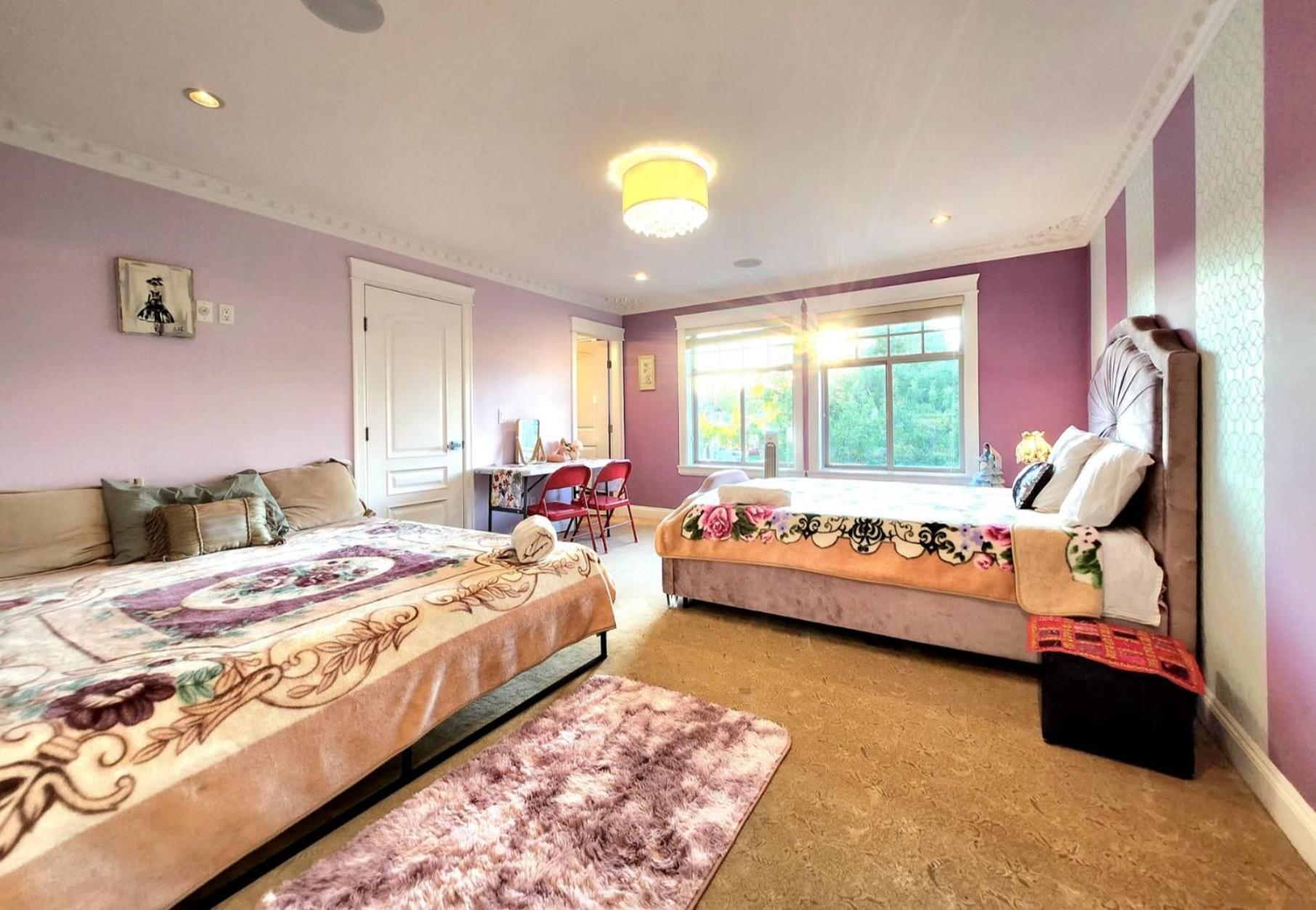Guest house Empress Palace Surrey
