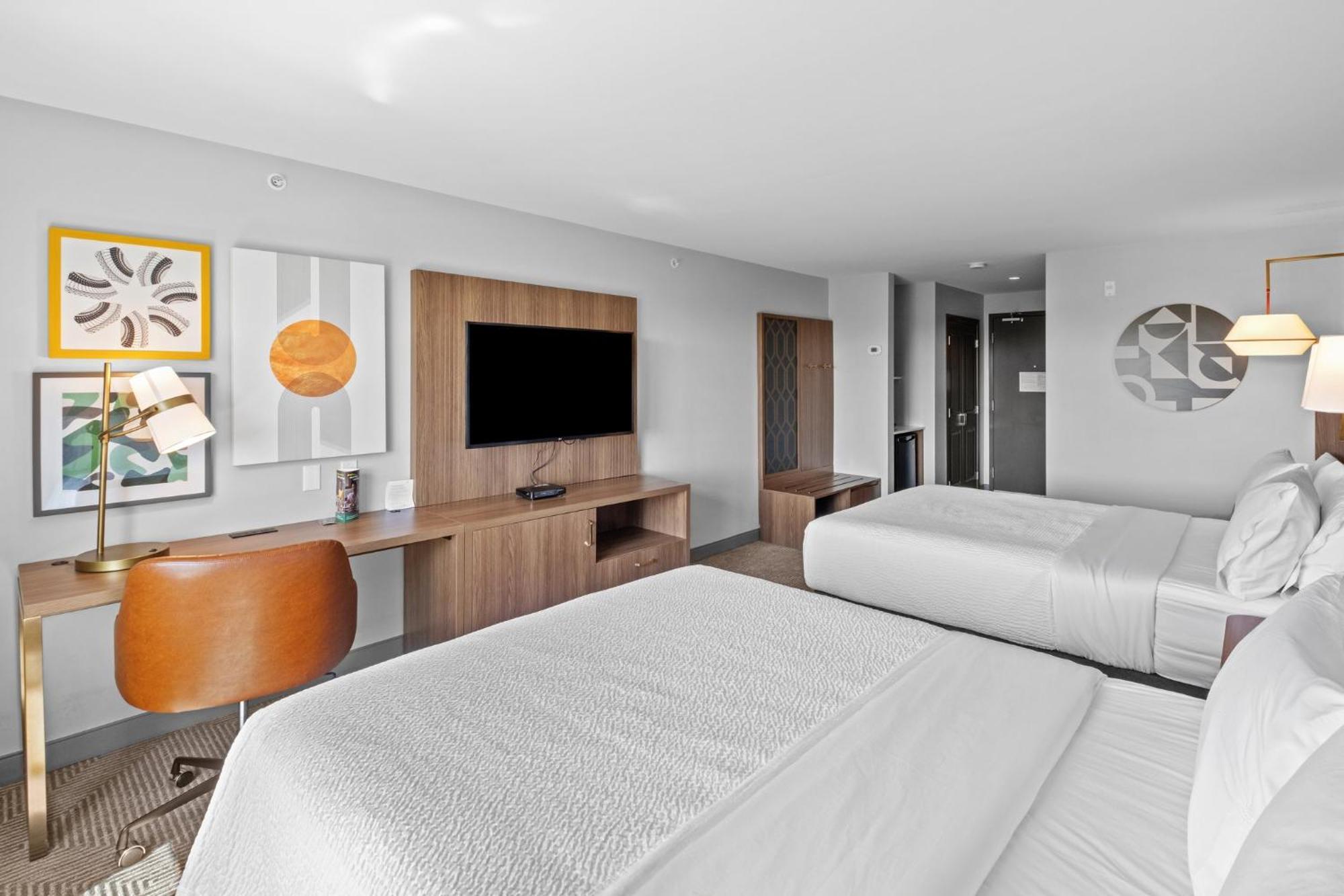 Hotel & East - Cloverdale By Ihg Surrey