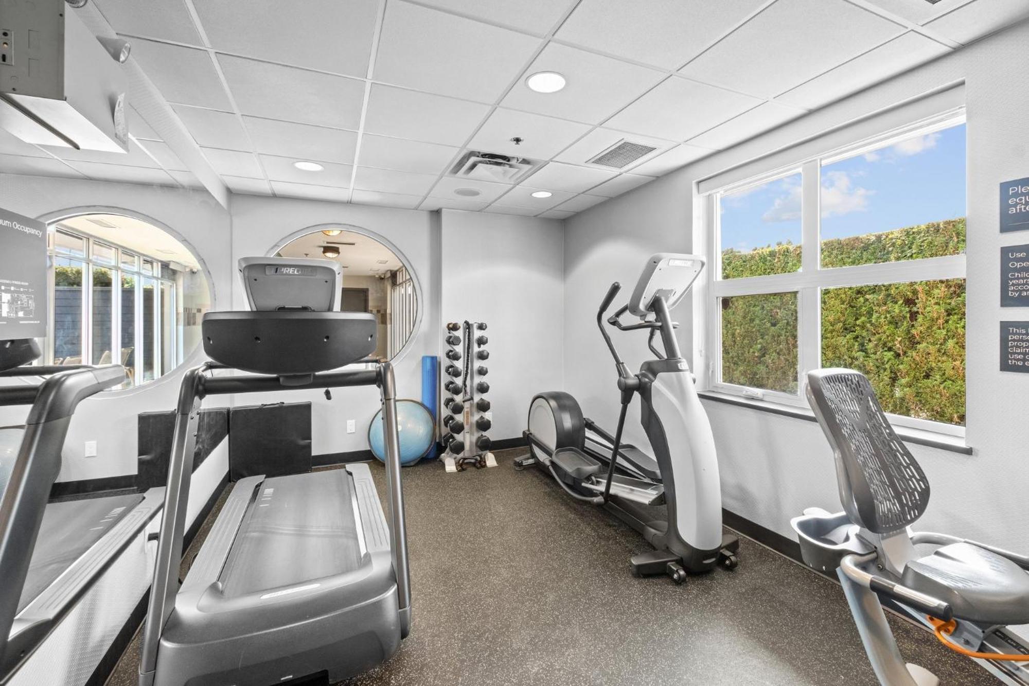 & East - Cloverdale By Ihg Surrey