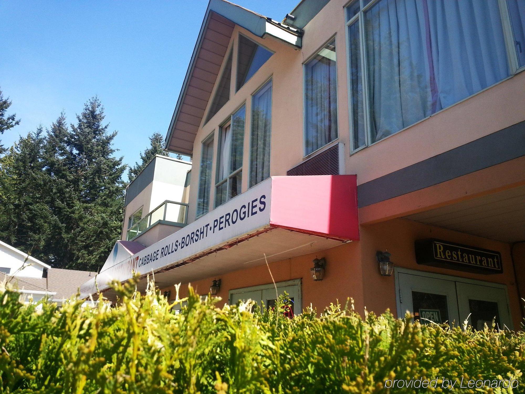 6 Surrey, Bc