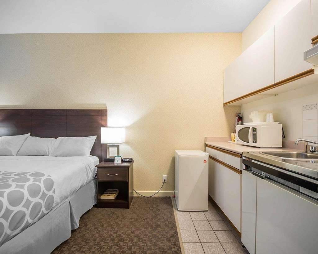 Hotel 6 Surrey, Bc