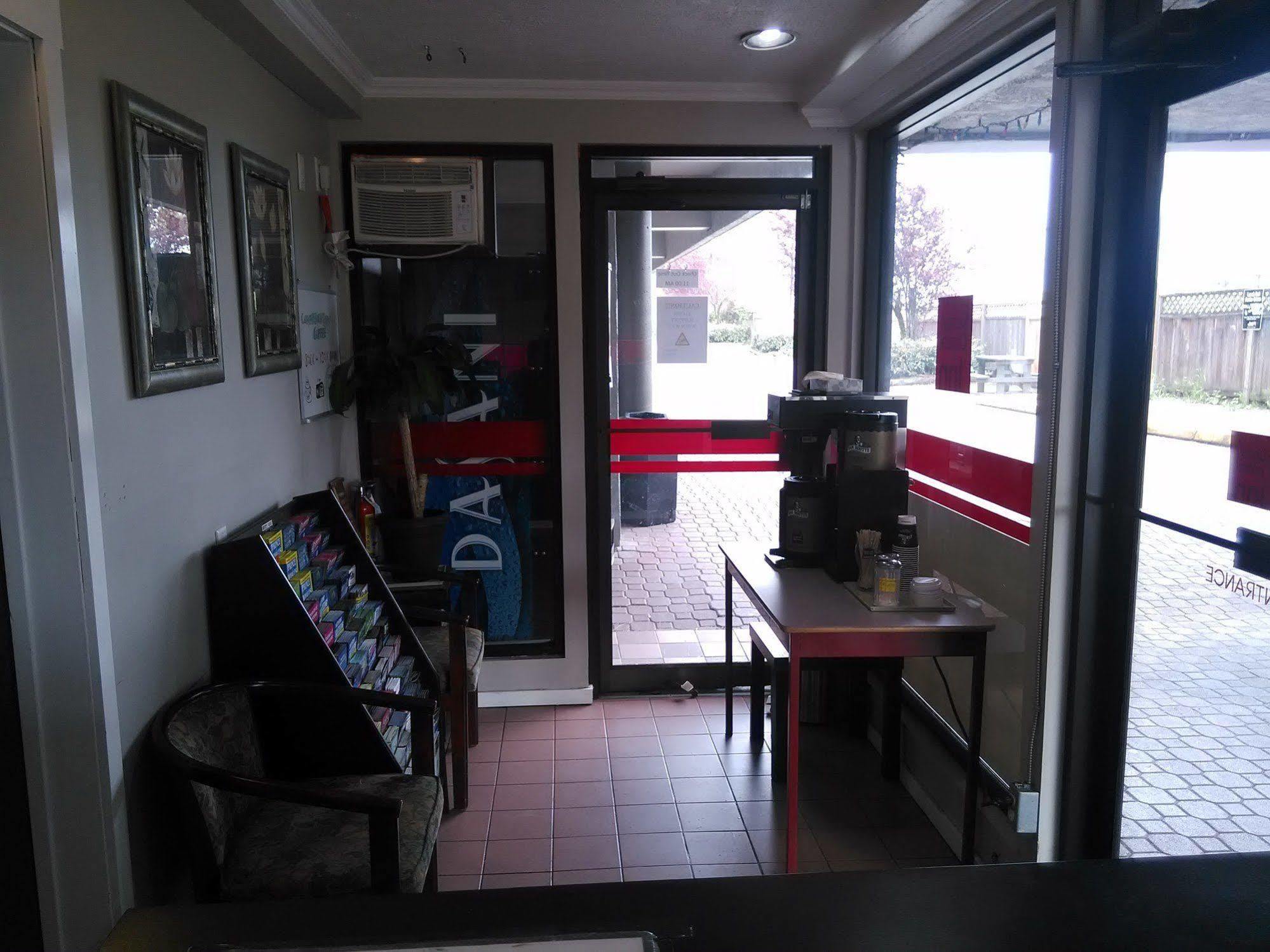 Travelodge By Wyndham 3* Surrey