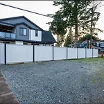T&T Lodge