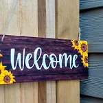 Brand New Ground Level, Close To Beach, Us Boarder