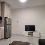 Spacious Getaway For Couples With Separate Entrance