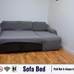 Stylish Guest Suite With Free Parking - Sleep Up To 6