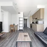Modern And Stylish Condo Retreat In Vibrant Surrey