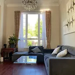 Jane\'S Private Rooms With Shared Washroom