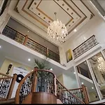 Royal Empress Hotel