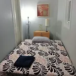 Small Cozy Private Room For 1 Or 2 Travellers In A Great Location