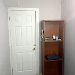 Small Cozy Private Room For 1 Or 2 Travellers In A Great Location