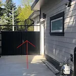 2024 Newly-Built 2Nd Lvl Guest Suite - 2 Bedrooms