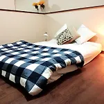 C4 Beautiful Comfy & Relaxed Private Room In Walkout Basement In A Great Location