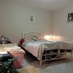 C2 Family Room - For 3 Members - In A Great A Location