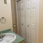 Cozy Room In Quiet Community Near Shopping Mall