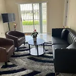 Guest Suite In Surrey