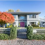 Villa In Crescent Beach