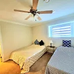 Deluxe Family Rooms In The Best Neighborhood In Surrey