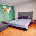 Separate Access Suite , Separate Kitchen, Bathroom