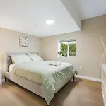 3 Bedroom Home In Heart Of Fleetwood With Garage