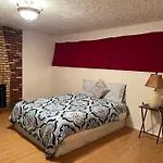 Extremely Cheap Bnb Hostel Room- Private And Shared Rooms Available- Best Price