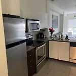 Beautiful 1 Bedroom Den Quattro Bld State Of The Art Of Surrey