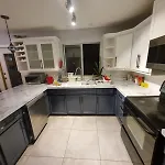 Budget Room Near White Rock Beach - 5 Min Drive