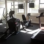 Compass Point Inn - Surrey