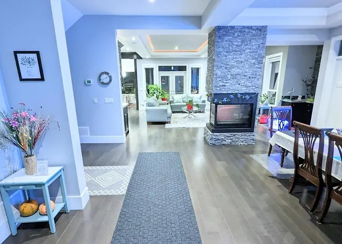 Spacious Ensuite Room Near Nature & Amenities