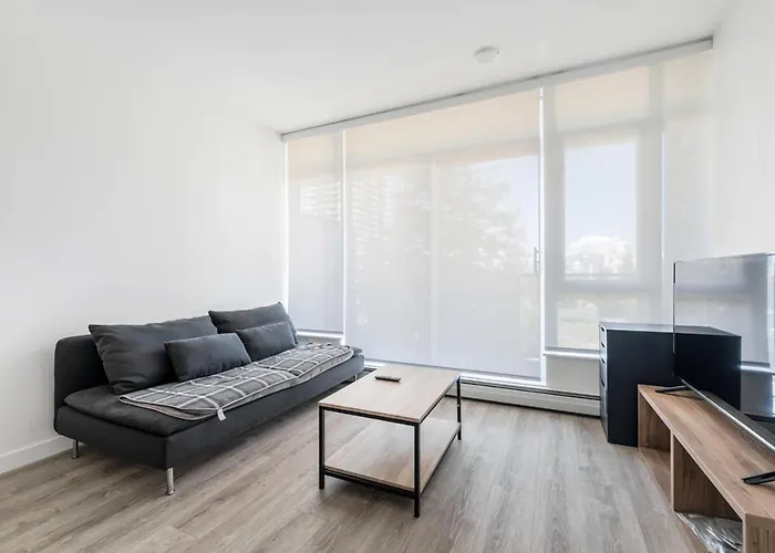Modern And Stylish Condo Retreat In Vibrant Surrey