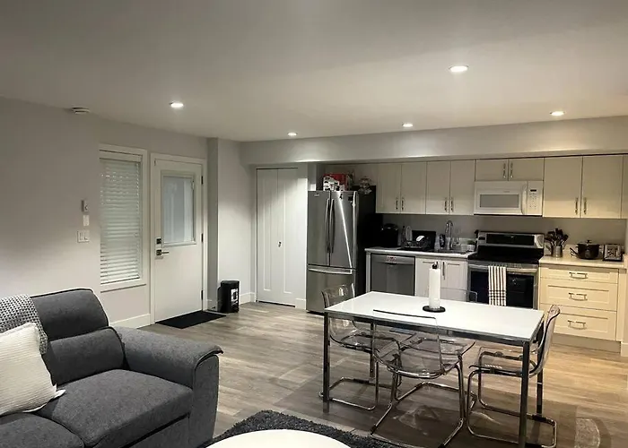 Cozy One Bedroom Suite
