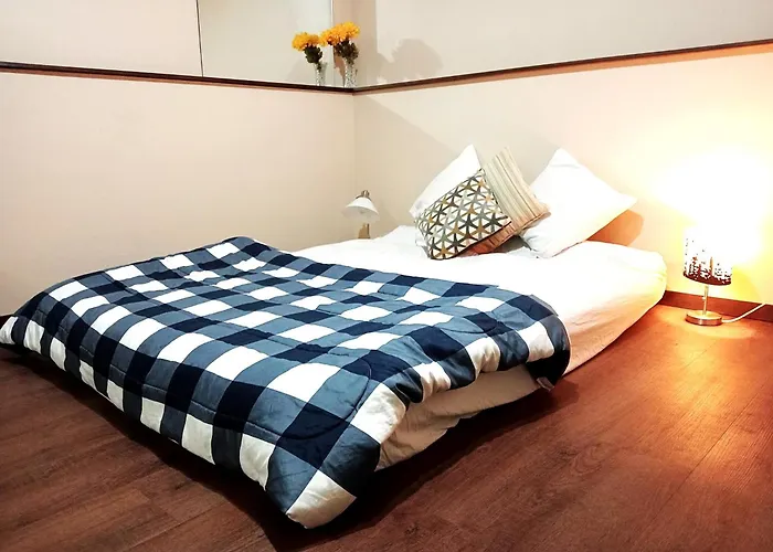 C4 Beautiful Comfy & Relaxed Private Room In Walkout Basement In A Great Location