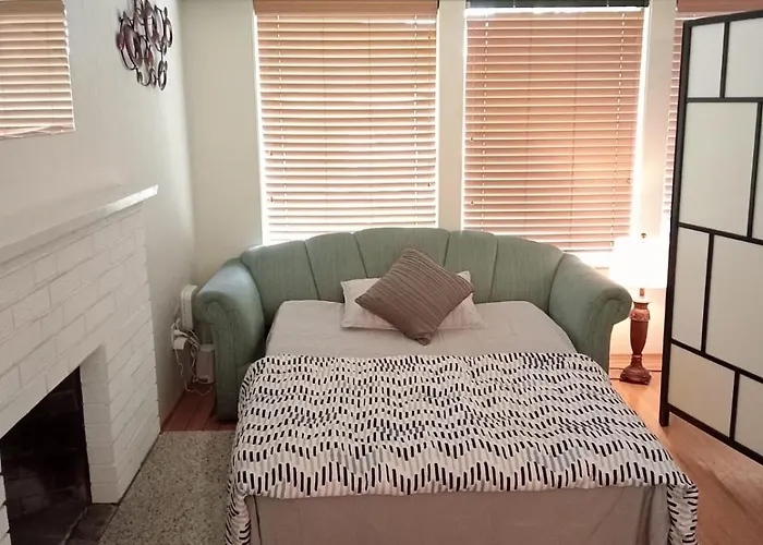 Comfy Sofa Double Bed In Living Room For Solo Traveler Or Adventure Partners G6