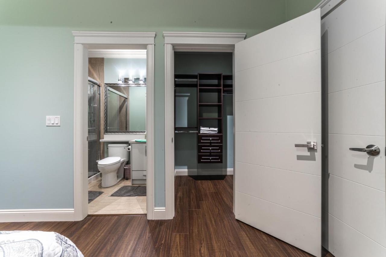 Michael's Homestay Surrey