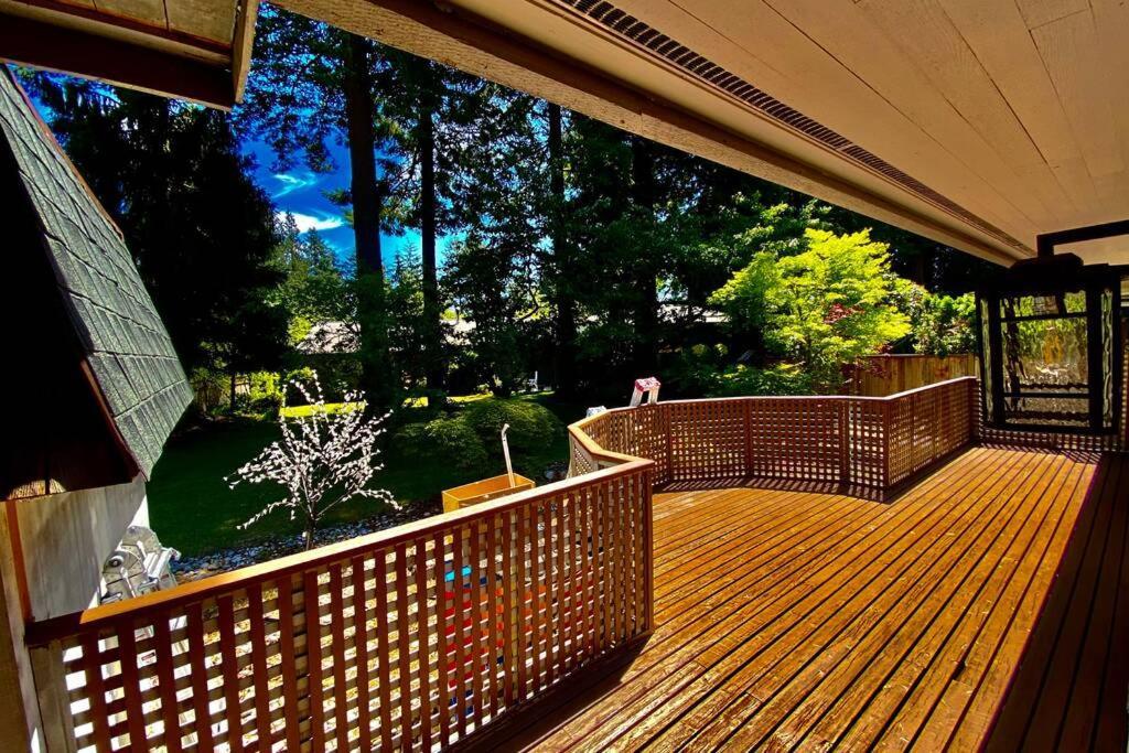 Villa Lux White Rock Pool House Beachfront Like