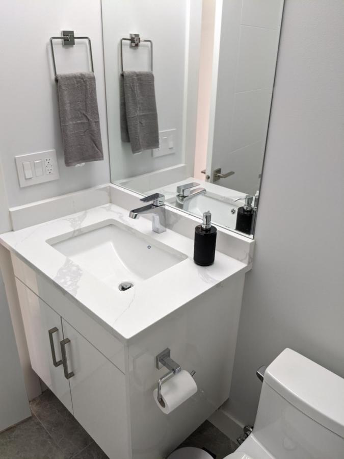 Apartment Modern & Luxurious In Surrey