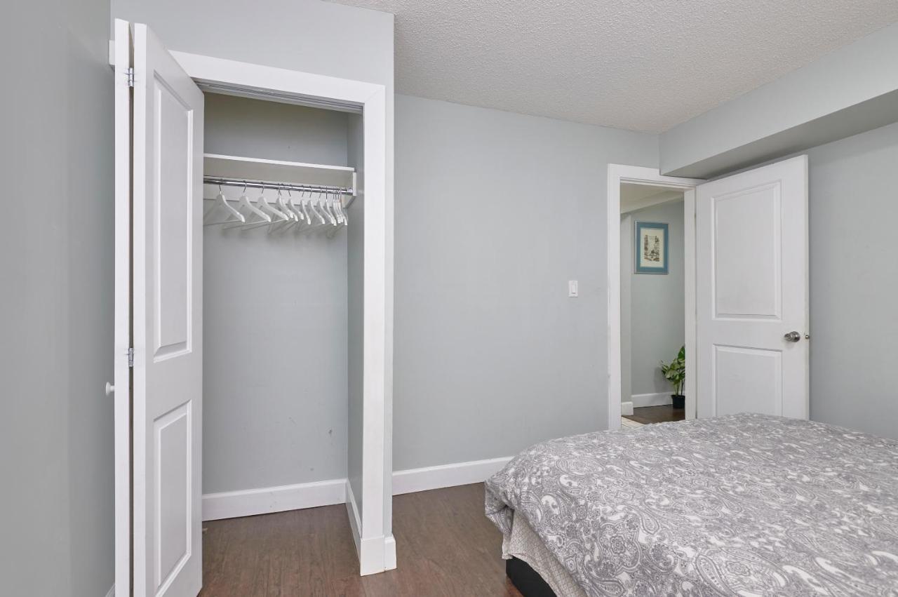 Holiday home Executive 2 Bed 1 Bath Spacious & Centrally Located Suite.