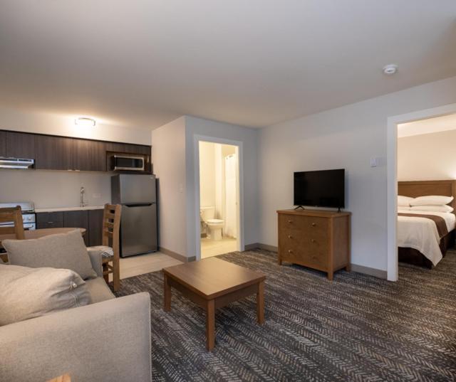 George Point Motel 2*