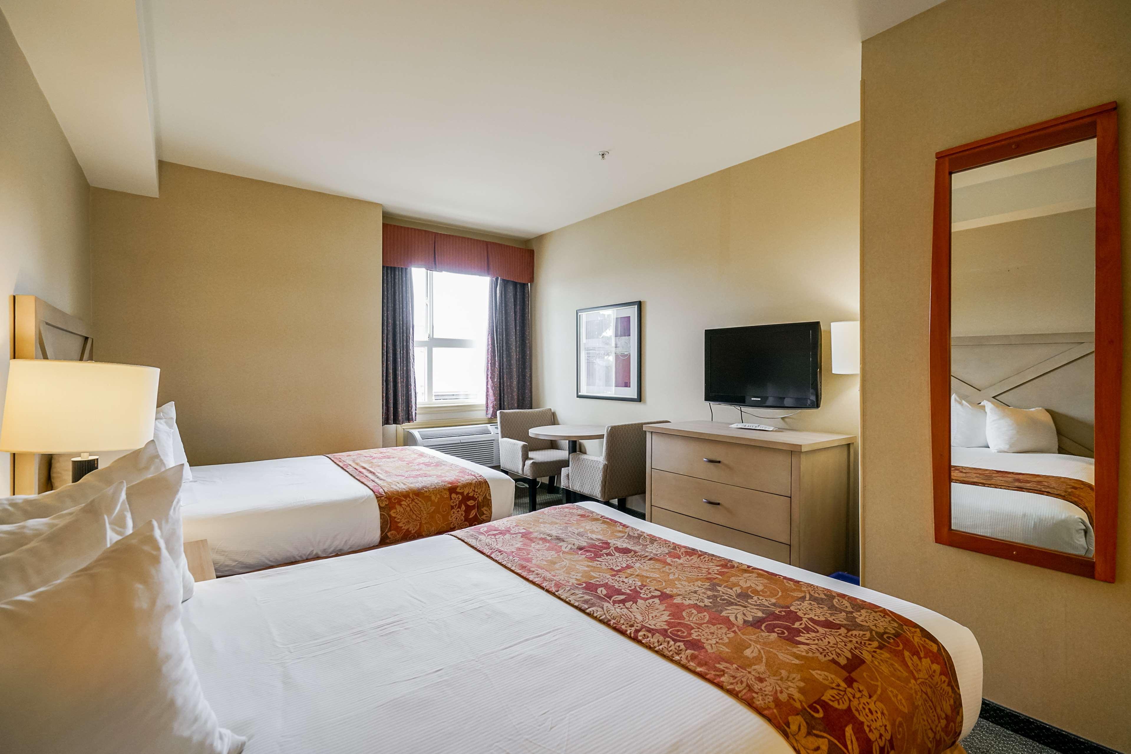 Hotel Western Peace Arch Surrey
