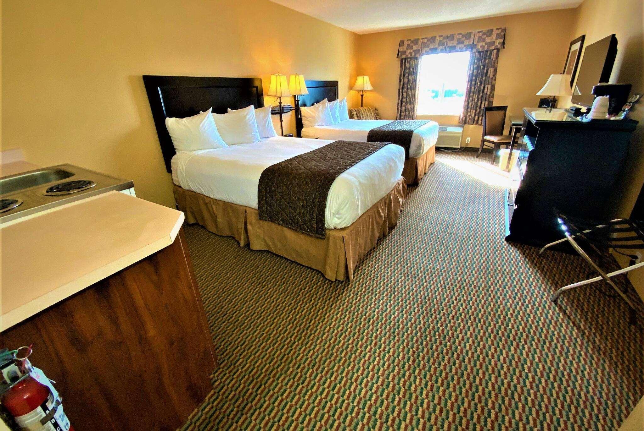 Ramada By Wyndham Surrey/langley Hotel