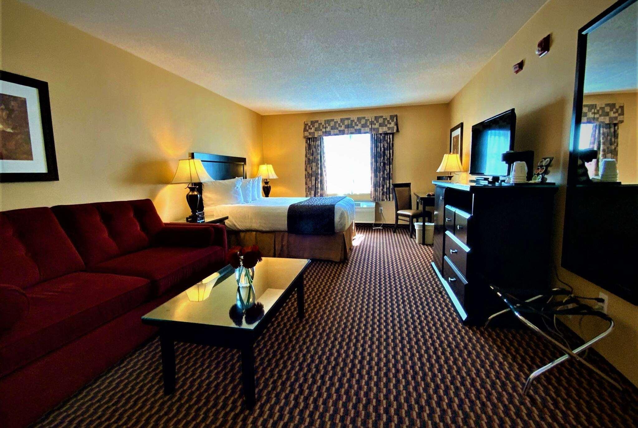 Ramada By Wyndham Surrey/langley Hotel 3*