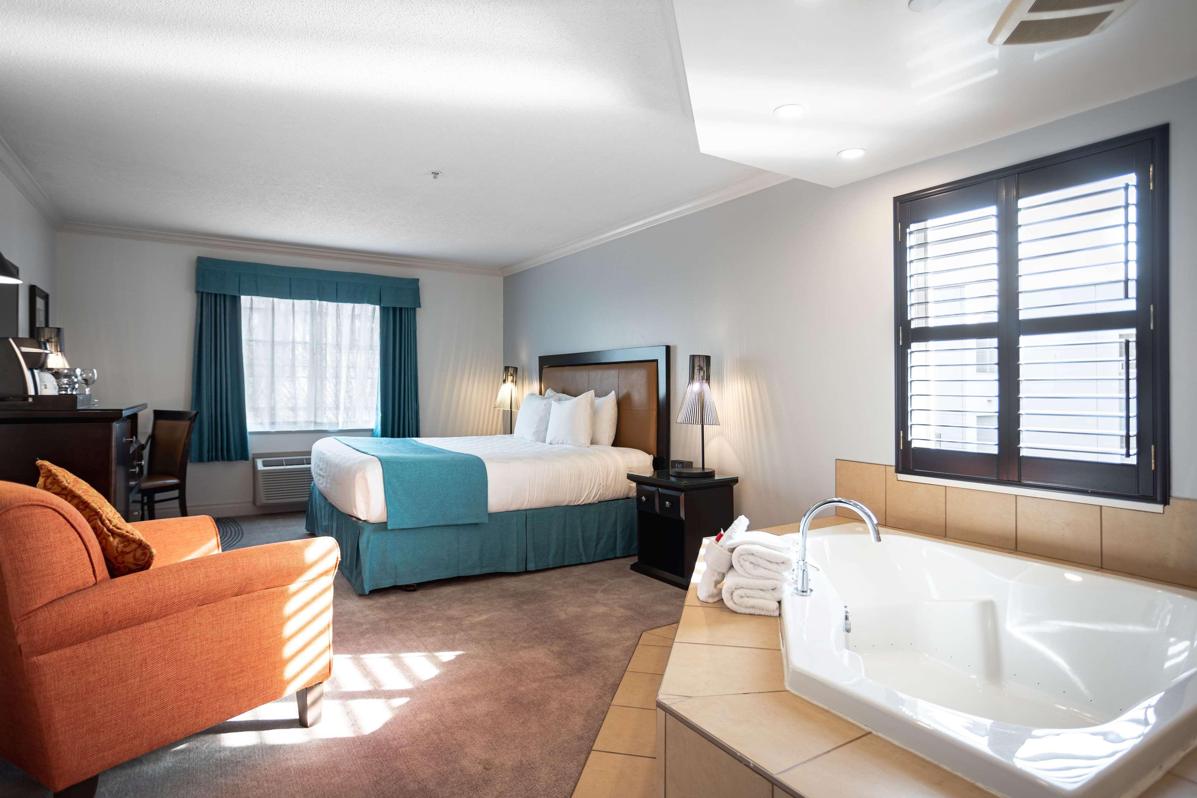 Ramada By Wyndham Surrey/langley Hotel Surrey