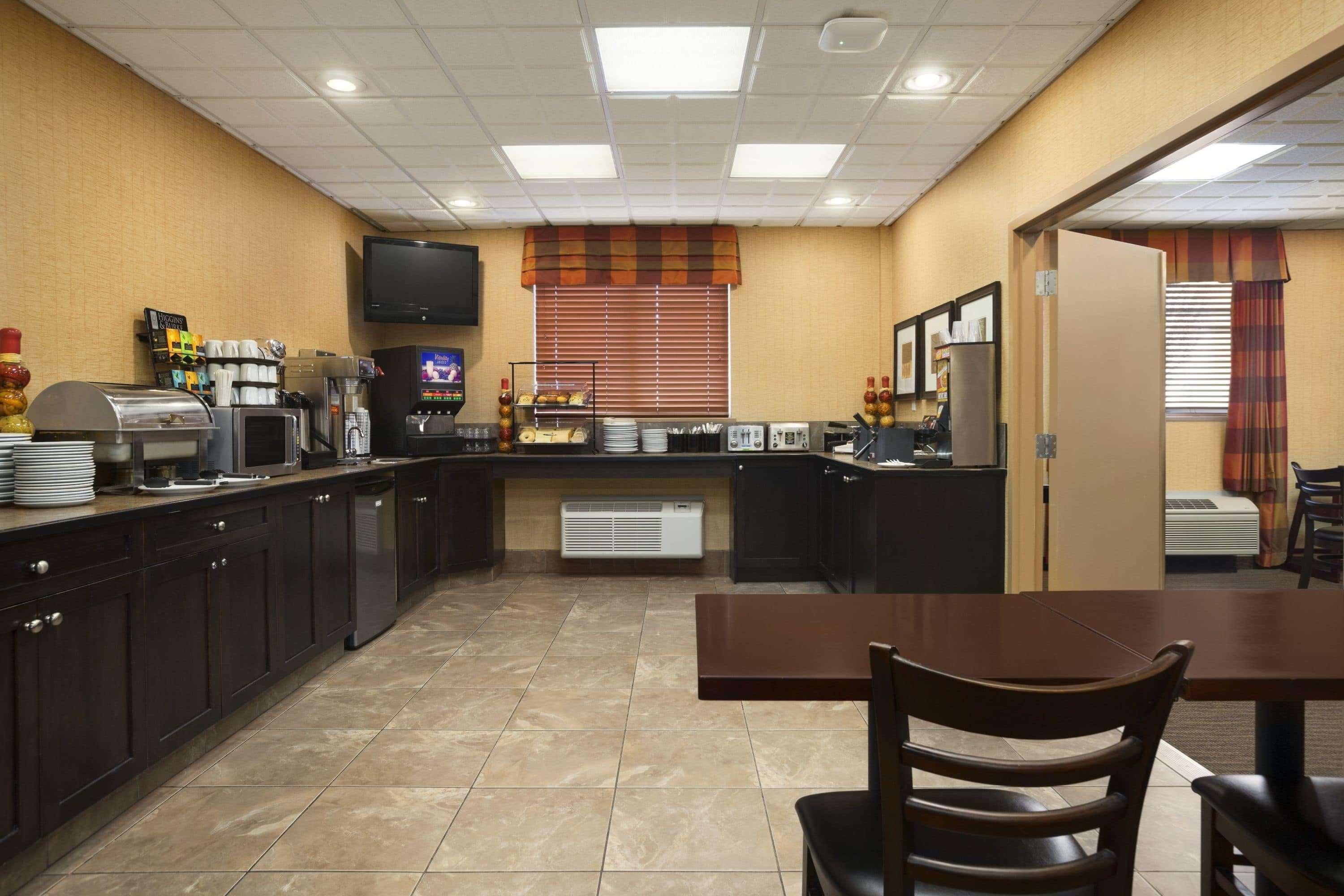 Hotel Ramada By Wyndham Surrey/langley 3*