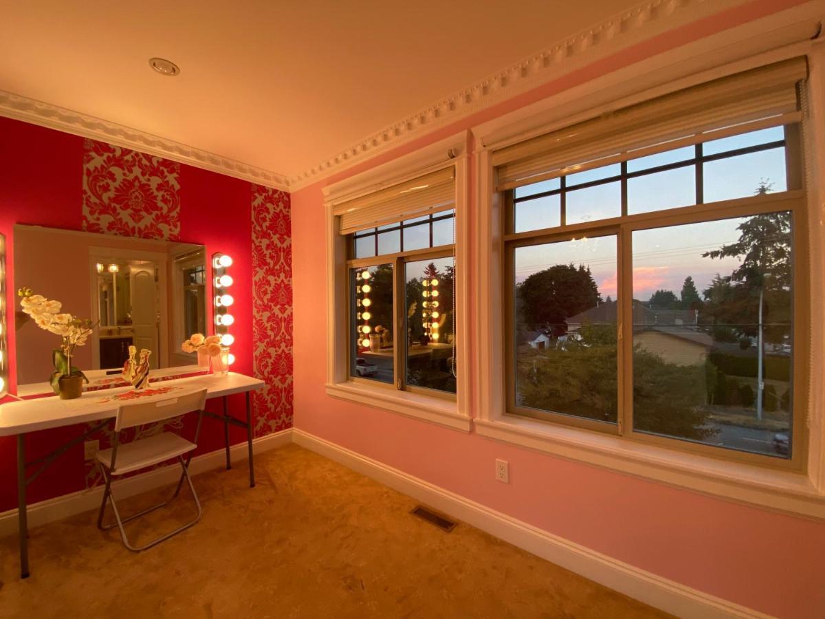 Inn The Empress Palace Surrey