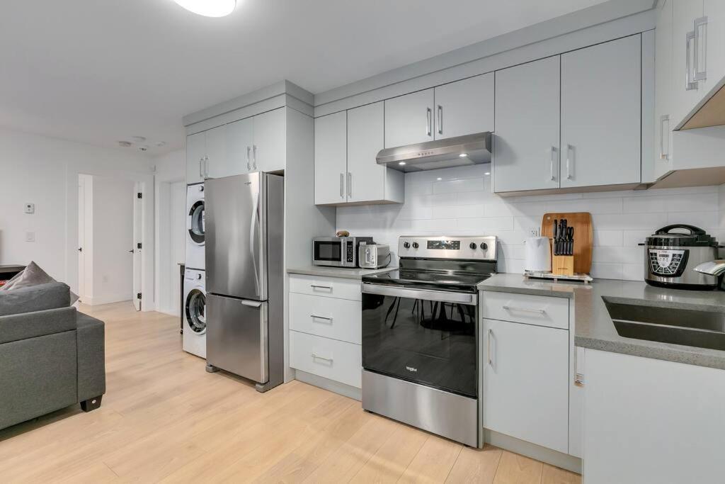 Guest In South Apartment Surrey