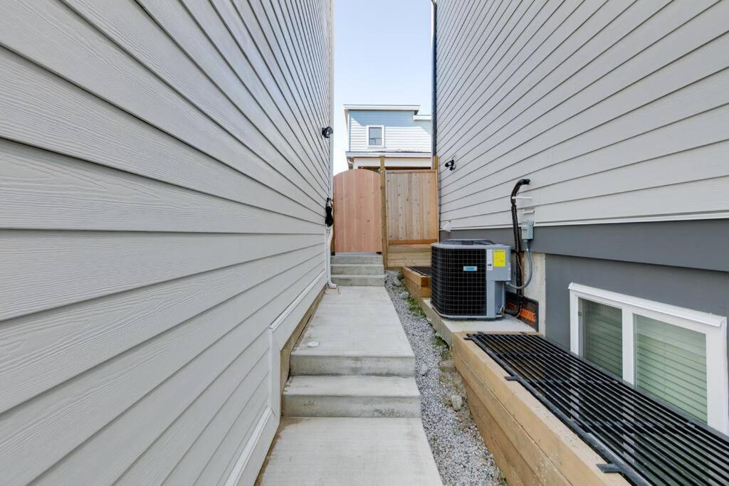 Guest In South Surrey