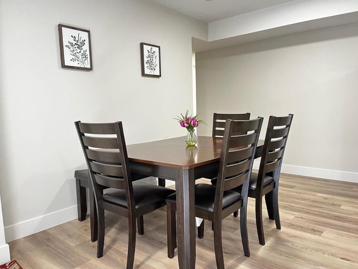 Holiday home The Harmony Spacious 2 Bdrms 2 Beds Basement Surrey